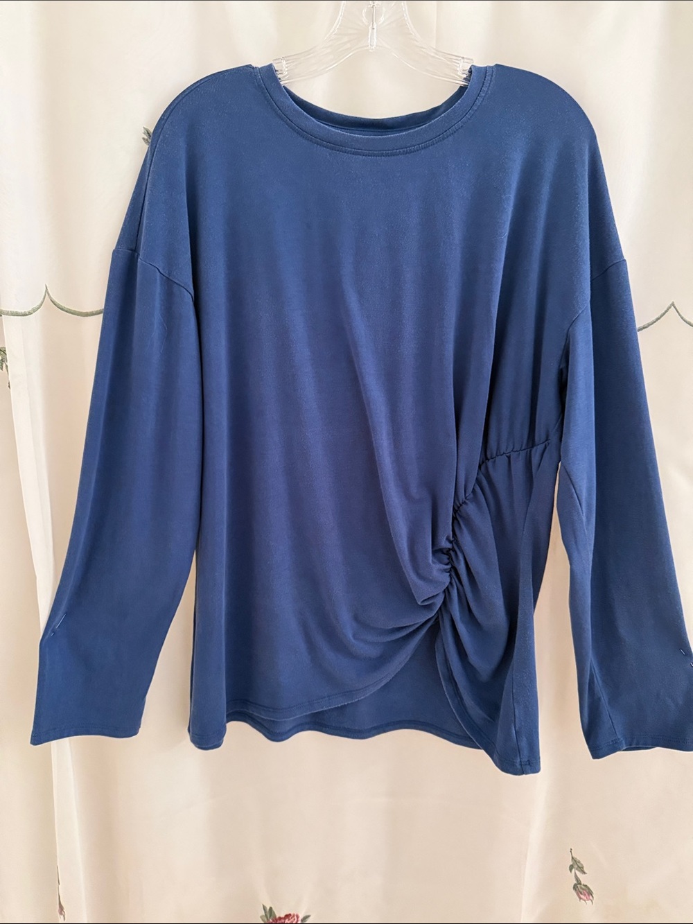 Time and Tru Navy Blue Side-Ruched Long Sleeve Top